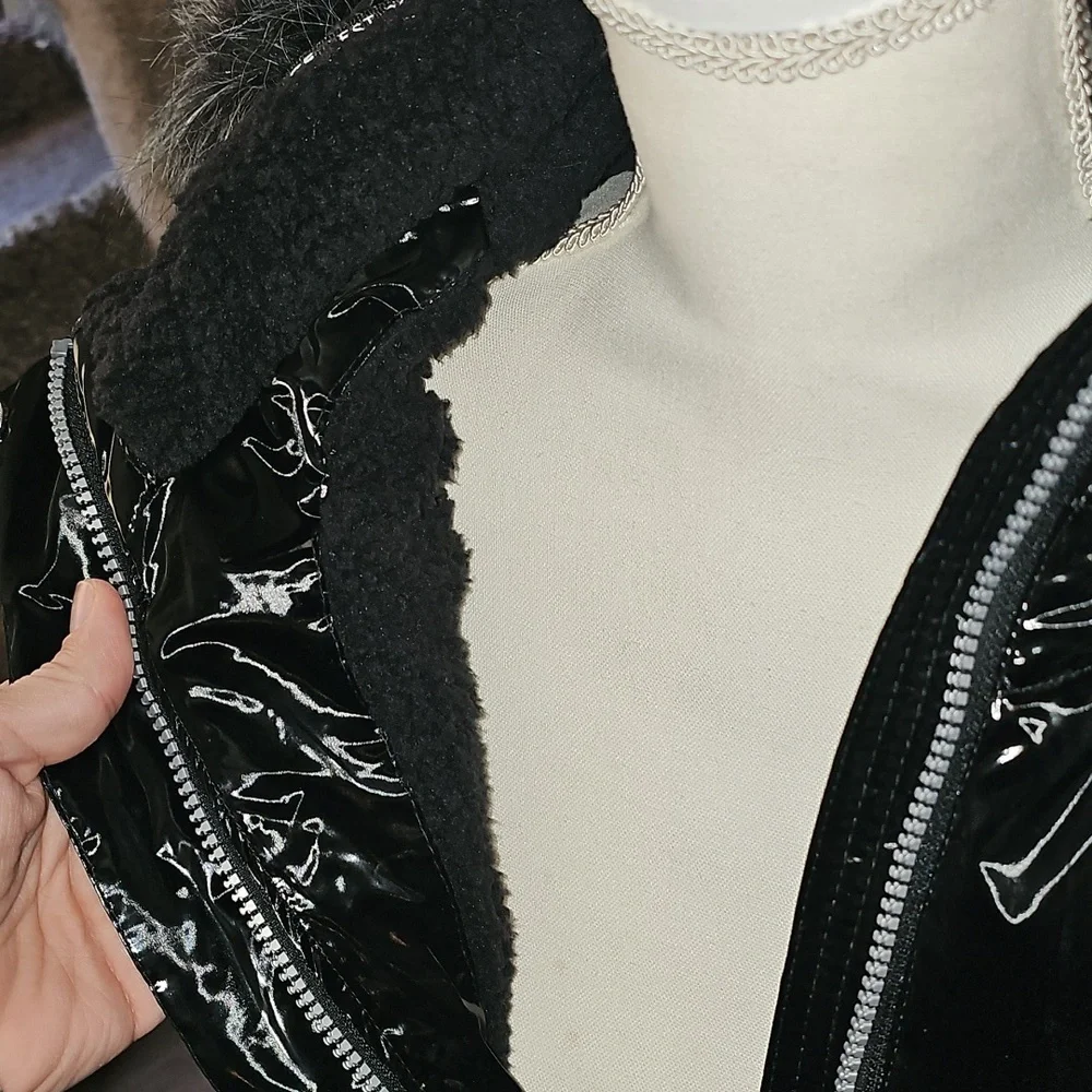 JUSTICE Girls Nwts winter jacket. Sz large 12/14. Black & fur hood!! BLACK!!